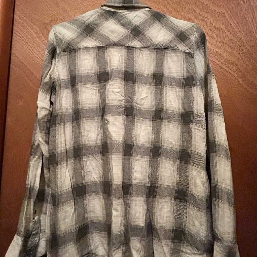 GAP Women's Black and Gray Plaid Button Down Shirt